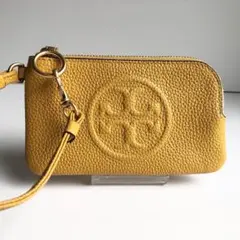 新品同様✨TORY BURCH フラグメントケース リストレット付き レザー