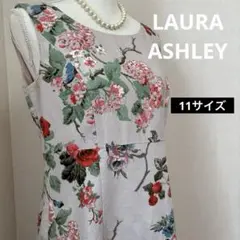 美品　ローラアシュレイ　花柄ロングワンピース　11号　ノースリーブ　プリーツ LAURA ASHLEY - LAURA ASHLEY ローラアシュレイ 花柄ベルベット