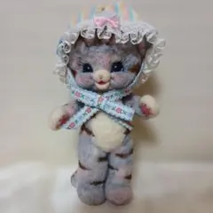 作家様　ねこちゃんぬいぐるみ　レース帽子付き
