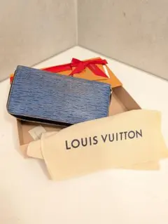 LOUIS VUITTON ルイヴィトン エピ ジッピーウォレット 長財布のサムネイル