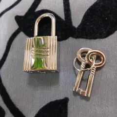 Item thumbnail for item 84fe77a2-1901-4c6d-be42-4afa69145dc7