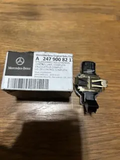 Mercedes Benz レインセンサー　A247-900-82-17のサムネイル