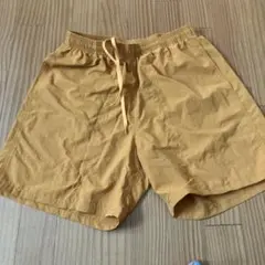 GU メンズ　Mサイズ　ショートパンツ　オレンジ
