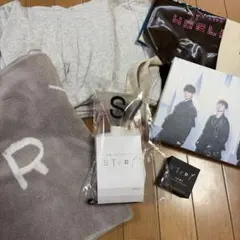 櫻坂 ローソンくじ ブルゾン サコッシュ 折りたたみバッグ - メルカリ