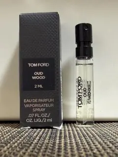トムフォード ボアマロケイン Bois Marocain 2ml - メルカリ