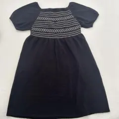ZARA 黒の刺繍入りワンピース 2-3歳用