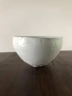 青い花と人物の絵柄の陶器ボウル 景徳鎮 珍しい 薄焼です - メルカリ