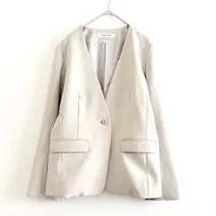NATURAL BEAUTY BASIC ノーカラージャケット ベージュ Sのサムネイル
