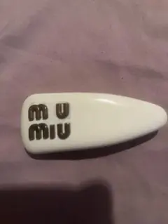 miu miu ヘアピン ホワイトのサムネイル
