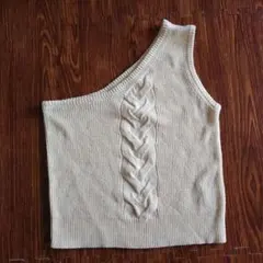 セール中❗niko and…　ワンショルダーニットベストアイボリー