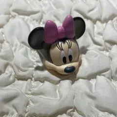 ディズニーキャラクターファッションリングコレクション　ガチャ　ミニーちゃん