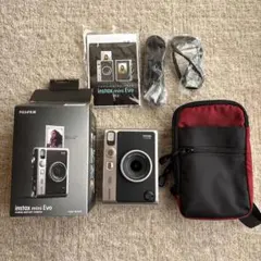 美品　Fujifilm instax mini Evo 本体と付属品