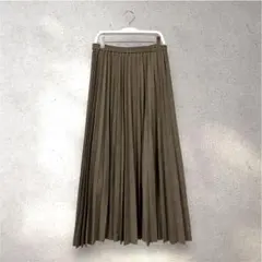 ユニクロ　アコーディオンプリーツスカート（チェック・丈標準78～82cm）