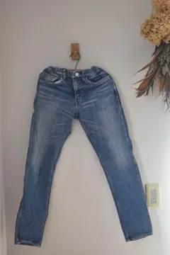 Item thumbnail for item 44f61bf6-2cd6-48b5-86ec-4ddfc89c66b2