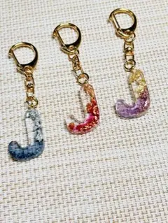 新作　キーホルダー　スマホ用　ピンク　ブルー　パープル　ハンドメイド　クリア