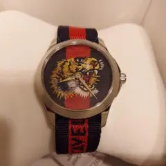 GUCCI　Gタイムレス　126.5　腕時計　シェリーライン　ビー　新品、未使用のサムネイル