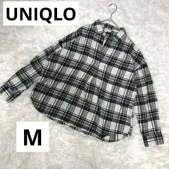 美品UNIQLOチェック柄長袖シャツ　白黒　M