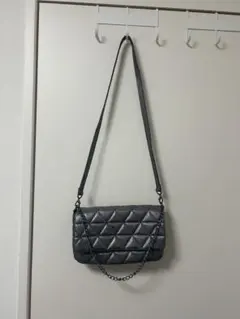 グレー シルバー キルティング ショルダーバッグ