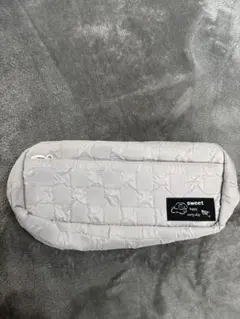 美品❣️ペンケース