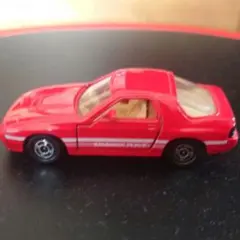 トミカ マツダ サバンナ RX-7 赤