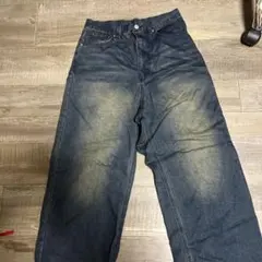 ダークブルーストレートレッグデニム