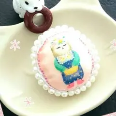 ねこさんブローチ45　ネコ　ブローチ　猫　刺繍　ビーズ　ユキエモン　動物