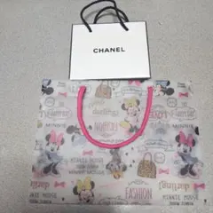 シャネル 化粧品入れ小袋と ディズニー ミニーマウス プラスチックバッグ