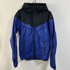 NIKE ナイロンジャケット　青　S 美品