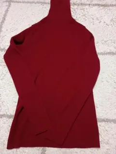 UNIQLOユニクロ赤 タートルネック ニットセーター