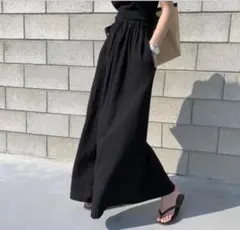 ガウチョパンツ　ワイドパンツ　フレア　黒　体型カバー　ウエストゴム