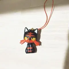 ポケモン　キーホルダー　ニャビー