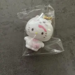 ちいかわ×サンリオキャラクターズ　フロッキーマスコットチャーム　ハローキティ