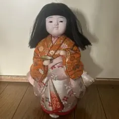 花柄着物の陶器製日本人形 - メルカリ