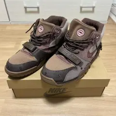 な*ち様 ナイキ トラヴィス スコット エアトレーナー