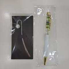 Item thumbnail for item 19eaf71e-7be3-4ce0-8ff7-5385406b321f