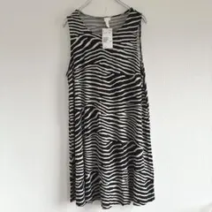 新品　H&M エイチアンドエム　ノースリーブワンピース　ゆったり　ゼブラ柄