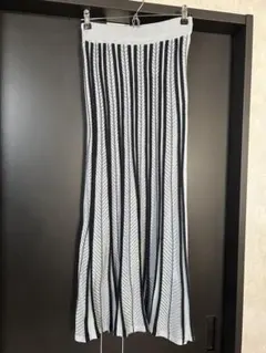 ストライプフレアニットスカート