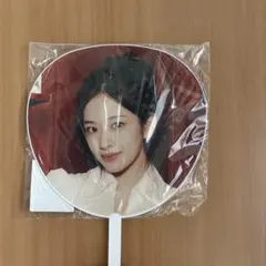 IVE YUJIN うちわ　未使用未開封