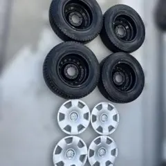ハイエース純正ホイール　キャップセットのサムネイル
