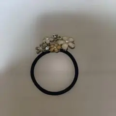 花モチーフ ヘアゴム