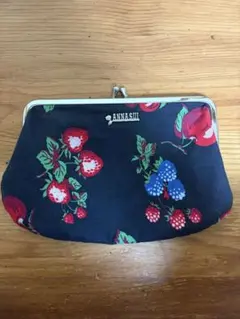 ANNA SUIフルーツ柄ポーチ