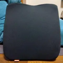 低反発クッション 黒