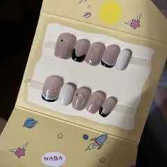 シンプルネイルチップ ベージュ ホワイト