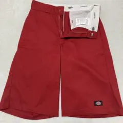 【未使用】Dickies ルーズフィット ショートパンツ レッドのサムネイル