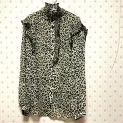 ZARA レオパード柄フリルシャツ