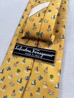 Salvatore Ferragamo ネクタイ シルク100% イタリア製