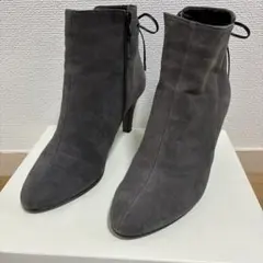 ダイアナ23cmグレー スエード ブーツ バックリボン付き