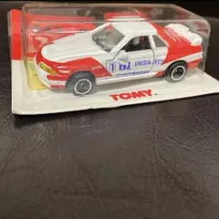 【新品未開封】トミカ　NO.40スカイラインGTRレーシング　日本製　ミニカーのサムネイル