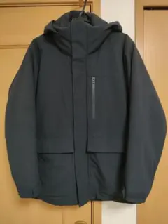ハイブリッドダウンパーカ