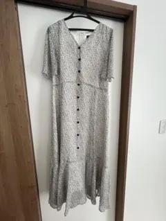 JUSGLITTY フラワープリント 半袖ロングワンピース サイズ2